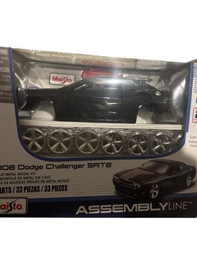 1/24 Scale Die-Cast Model Car in Retail Box - Black